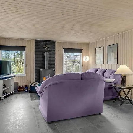 3 Bedroom Amazing In Holiday home *