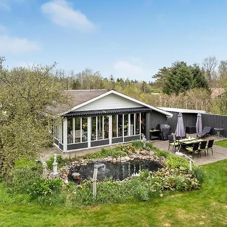 3 Bedroom Amazing In Holiday home Oksbol (Syddanmark)